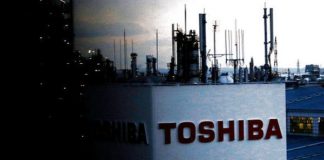 Toshiba opens bidding on semiconductor unit